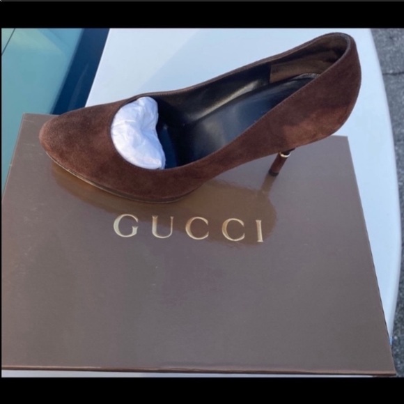 Gucci brown pumps has gorgeous bamboo heel 5.5 box included - Picture 3 of 6